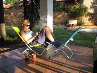 Sie Sonne S&uuml;dafrikas und der pool im einen Garten - das ist Urlaub!